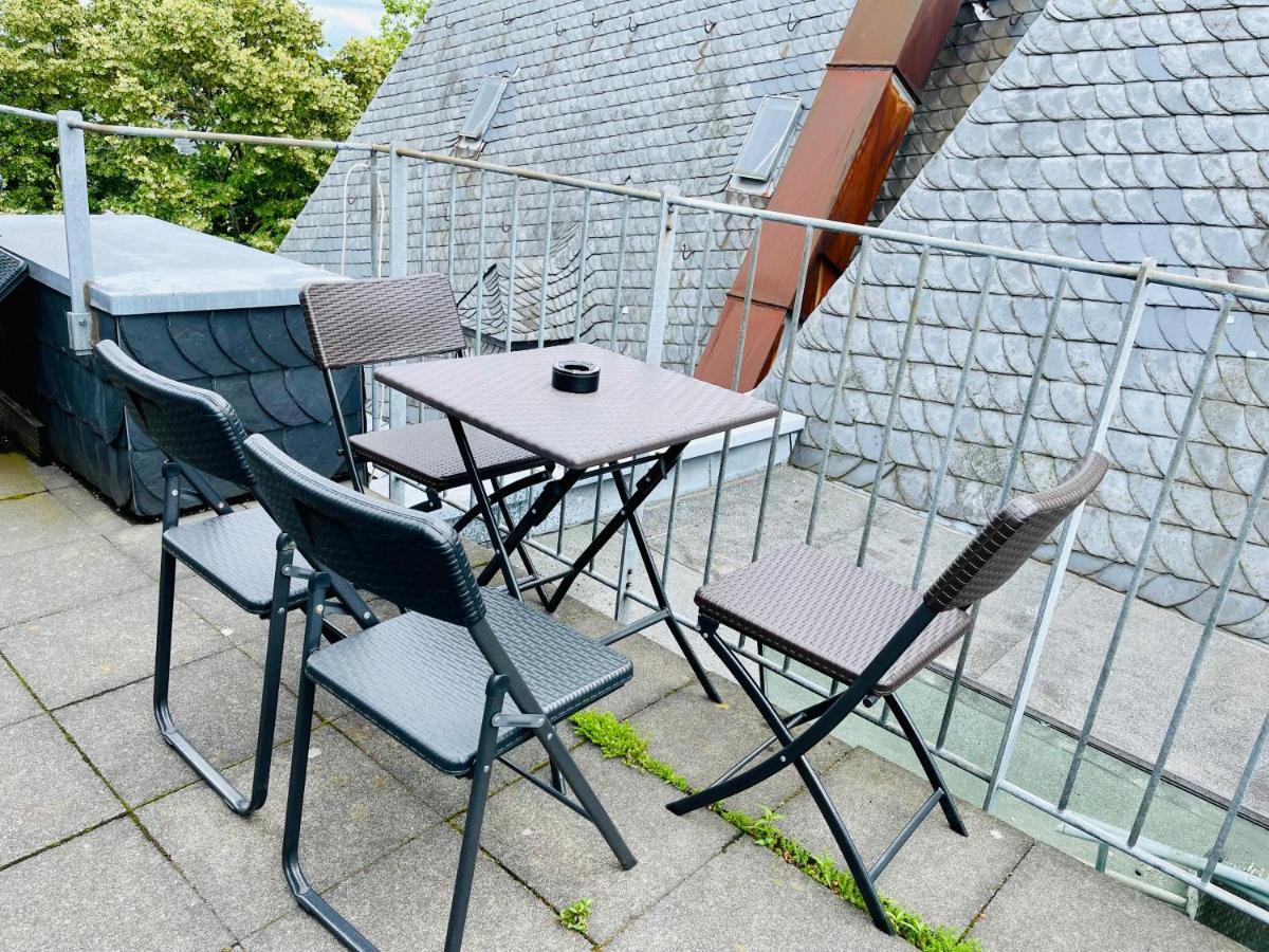 Altstadthotel Hayk Am Rhein Кьолн Екстериор снимка