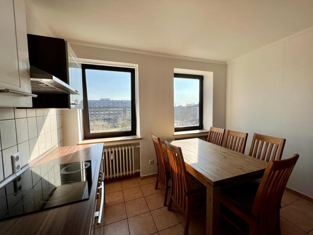 Altstadthotel Hayk Am Rhein Кьолн Екстериор снимка