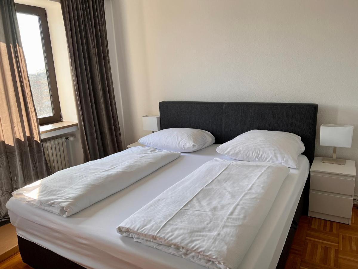 Altstadthotel Hayk Am Rhein Кьолн Екстериор снимка
