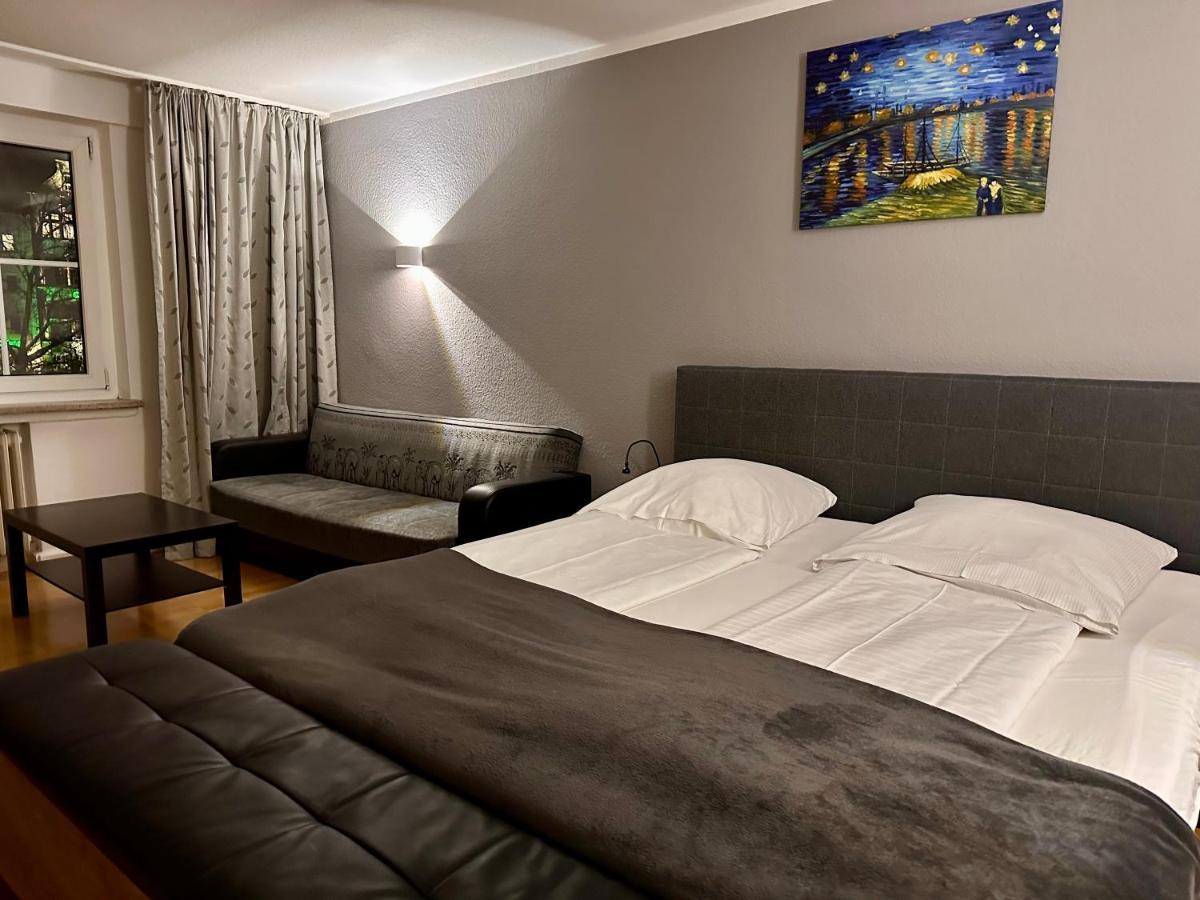 Altstadthotel Hayk Am Rhein Кьолн Екстериор снимка