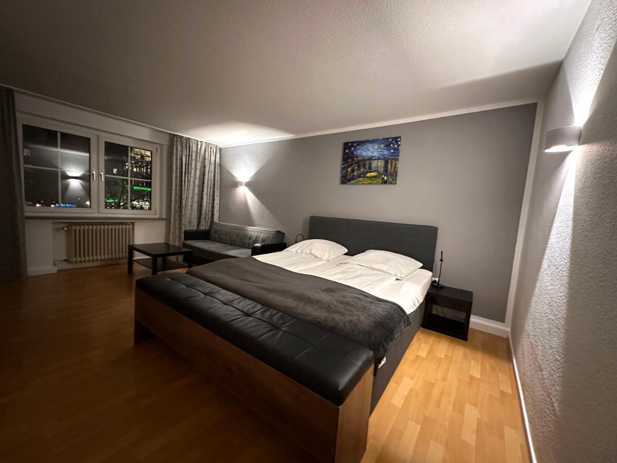Altstadthotel Hayk Am Rhein Кьолн Екстериор снимка