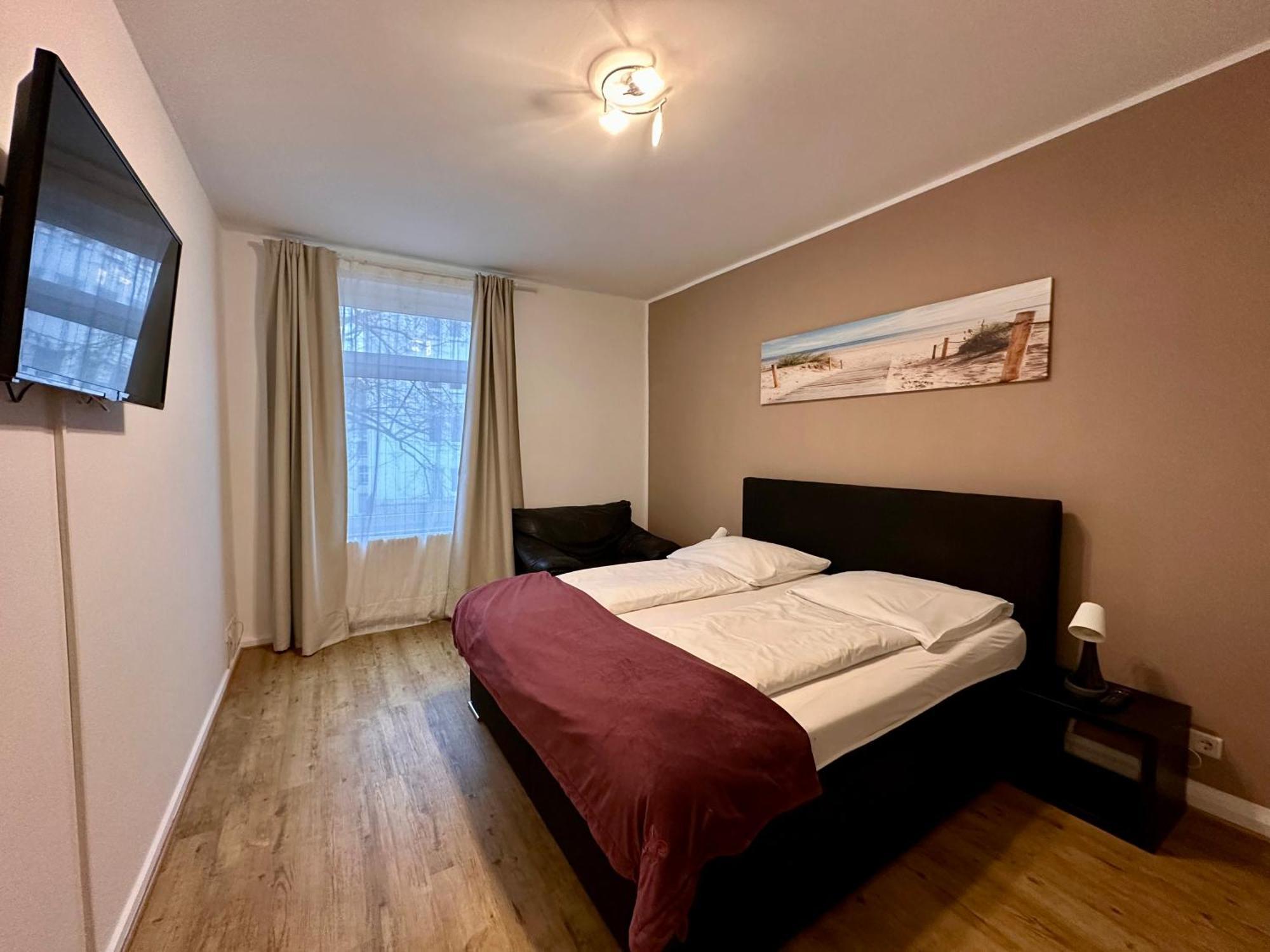 Altstadthotel Hayk Am Rhein Кьолн Стая снимка
