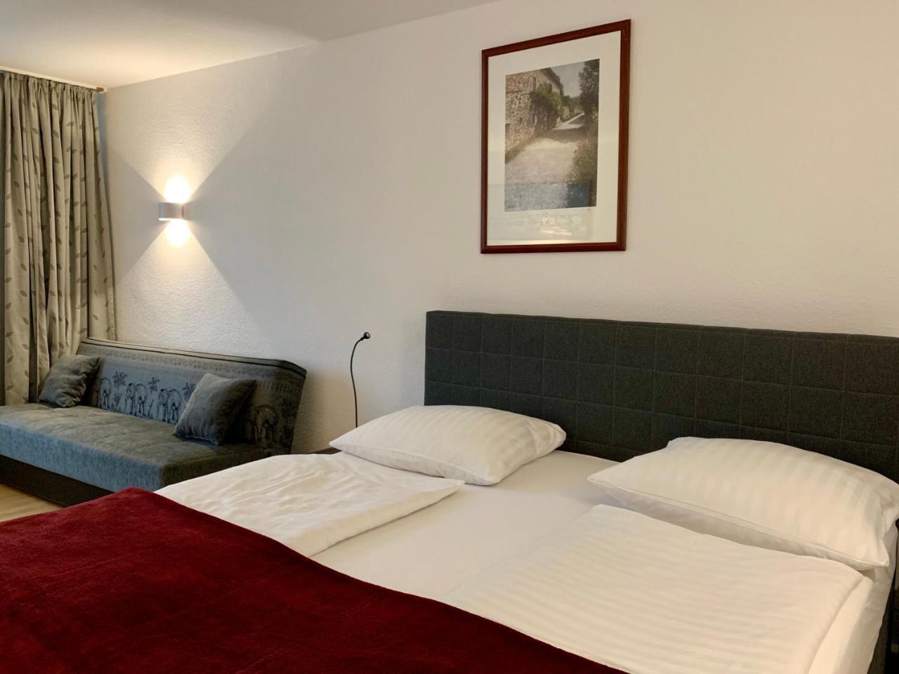 Altstadthotel Hayk Am Rhein Кьолн Екстериор снимка